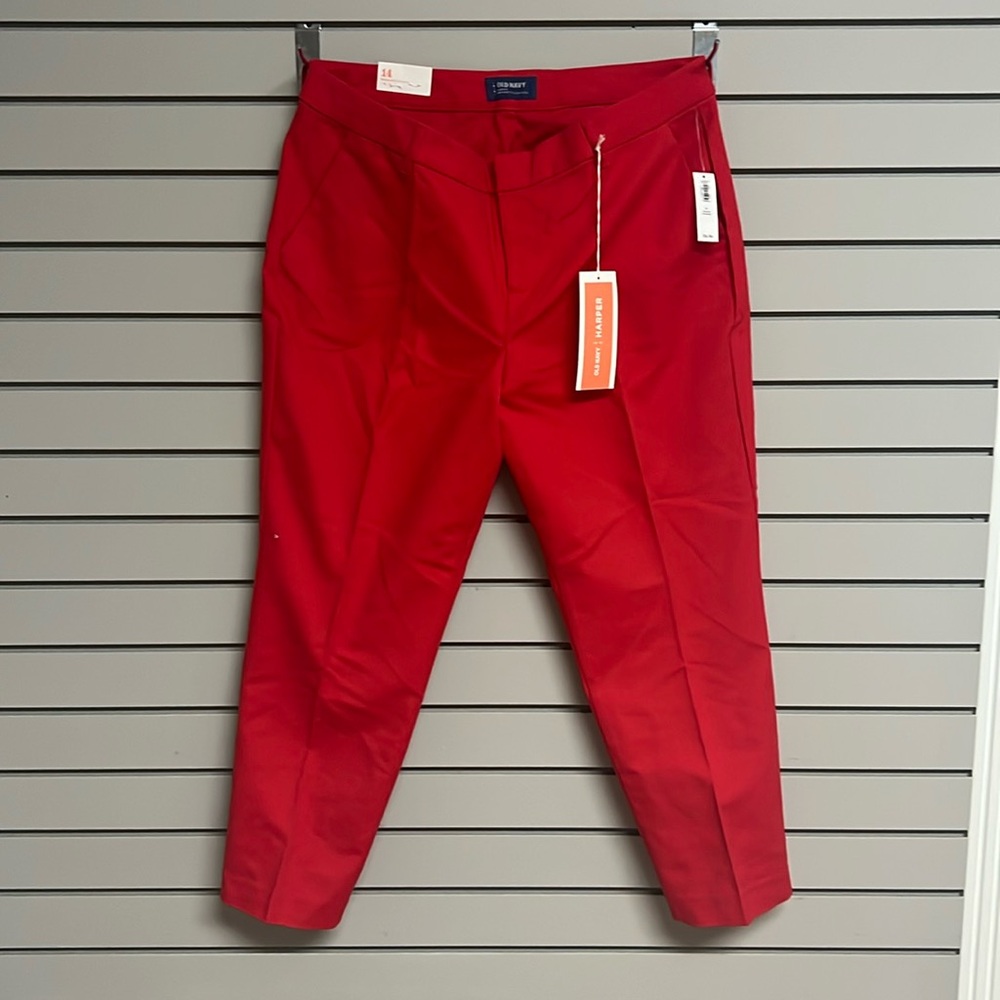 Old Navy women’s mid rise red trousers